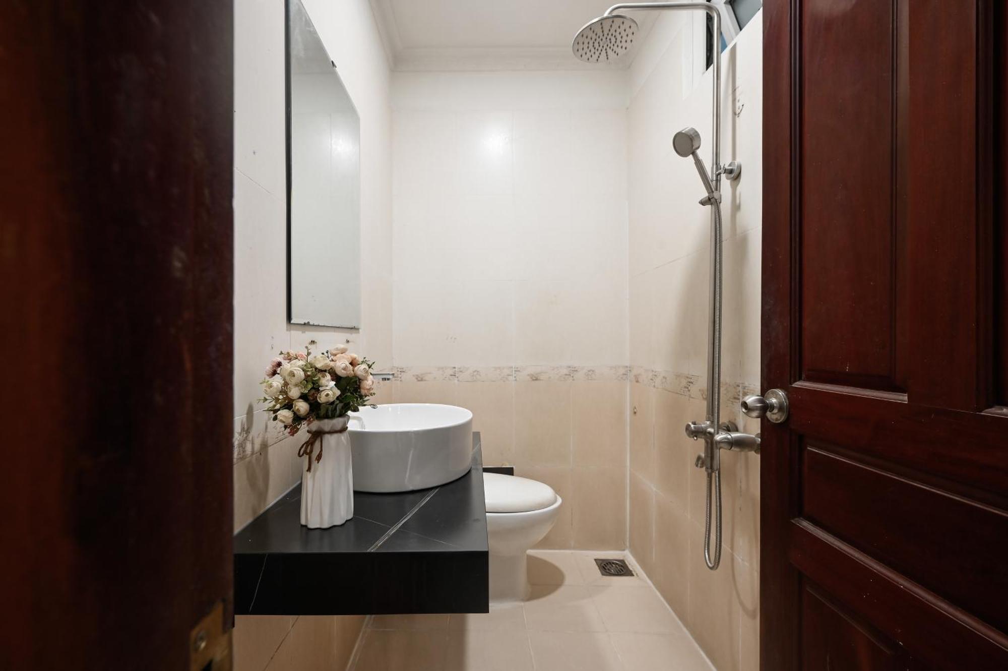 Trung Mai Hotel Хошимин Экстерьер фото